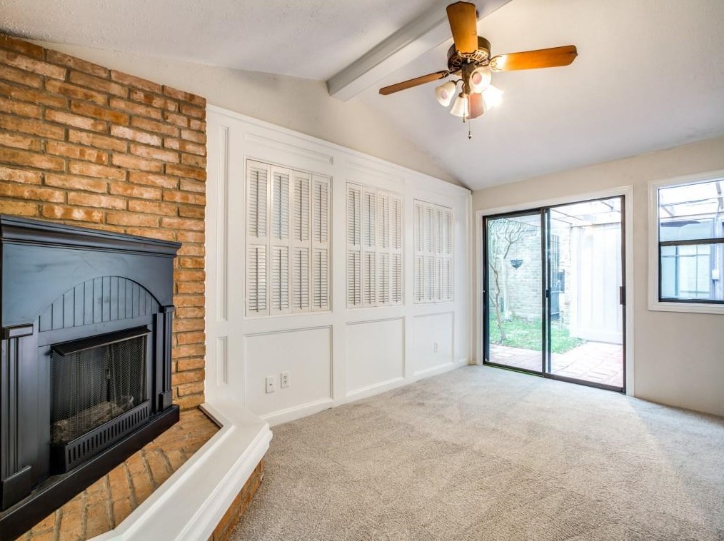 164 Old Brg Lk, Houston TX  77069-3463 exterior