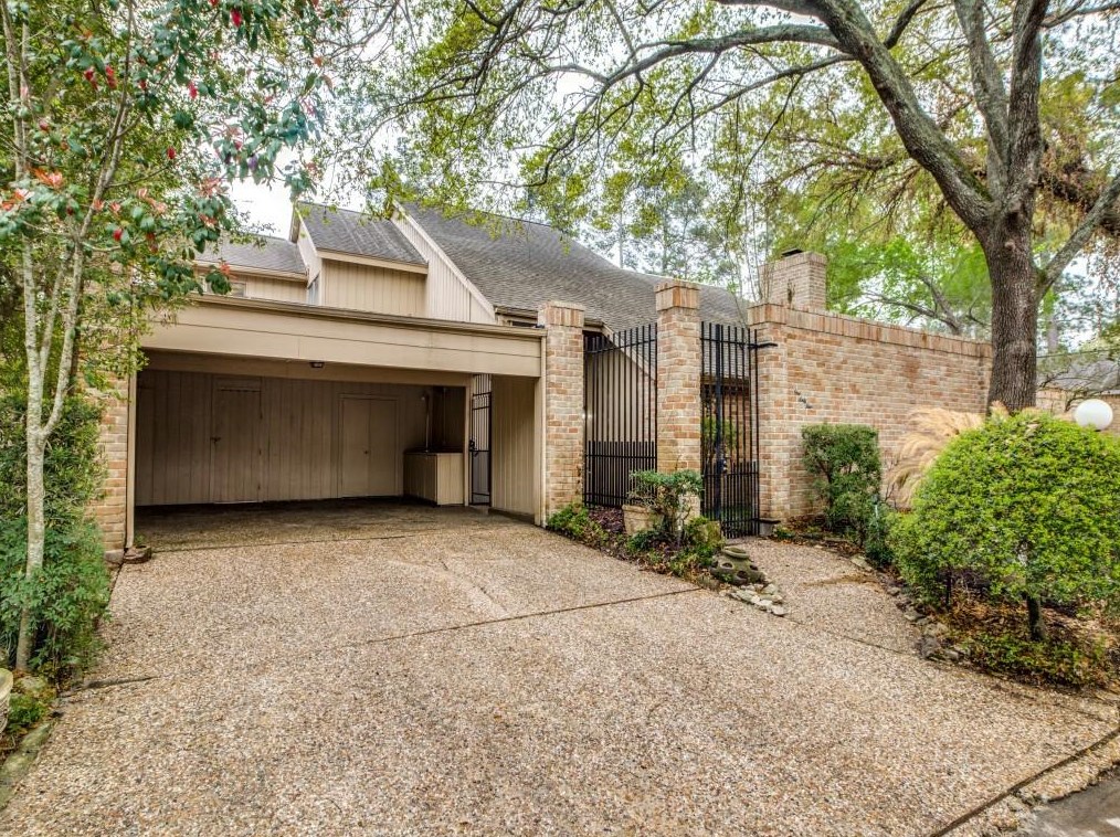 164 Old Bridge Lk, Houston, TX 77069-3464