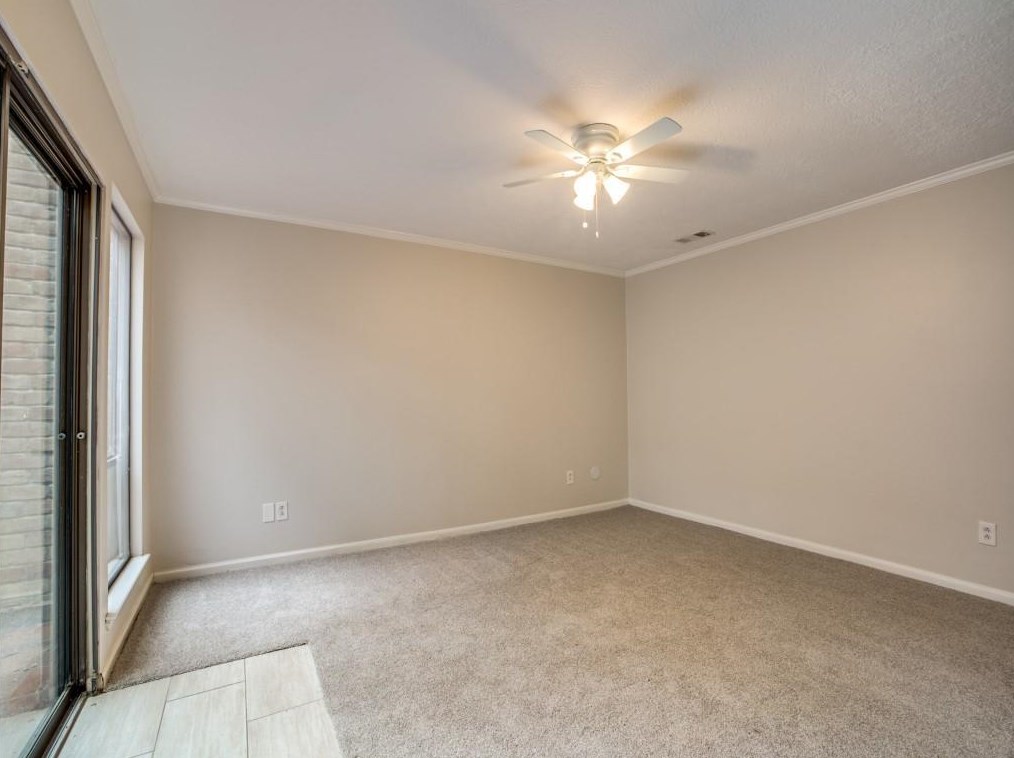 164 Old Brg Lk, Houston TX  77069-3463 exterior