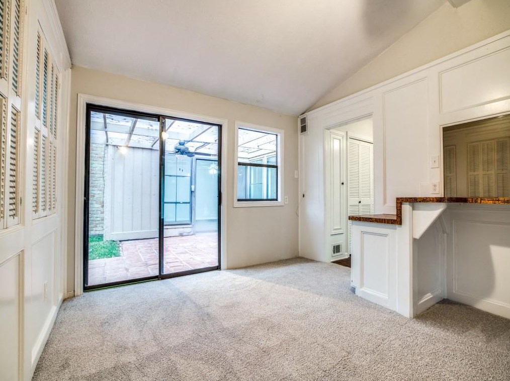 164 Old Brg Lk, Houston TX  77069-3463 exterior