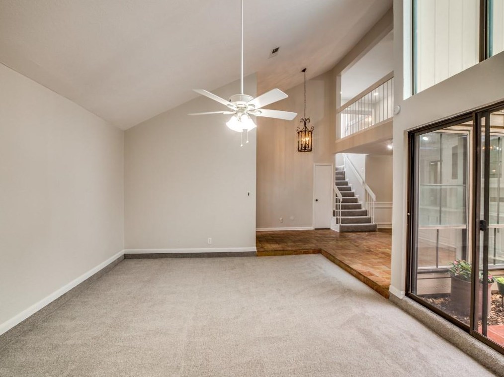 164 Old Brg Lk, Houston TX  77069-3463 exterior