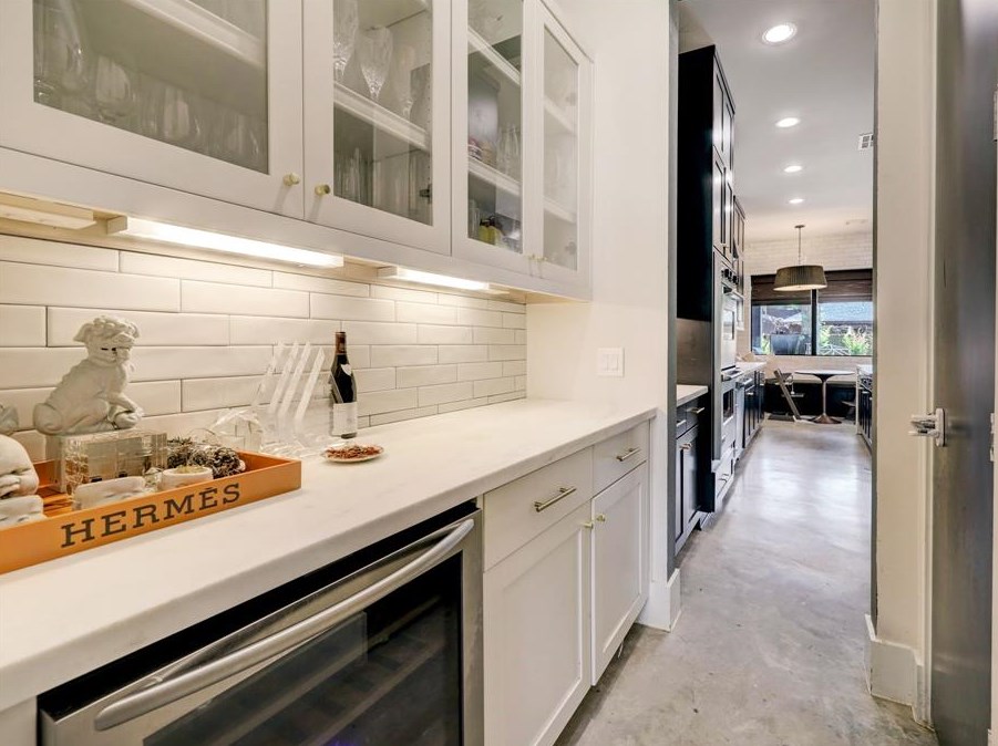 207 32 St, Houston TX  77018-8322 exterior