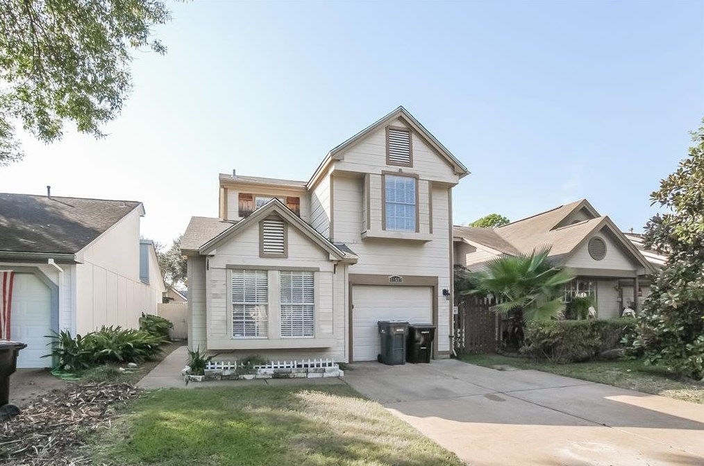 11537 Springshire Dr, Houston, TX 77066