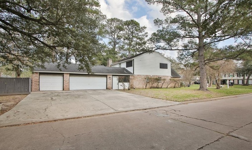 3918 Stillview Dr, Houston, TX 77068-2919
