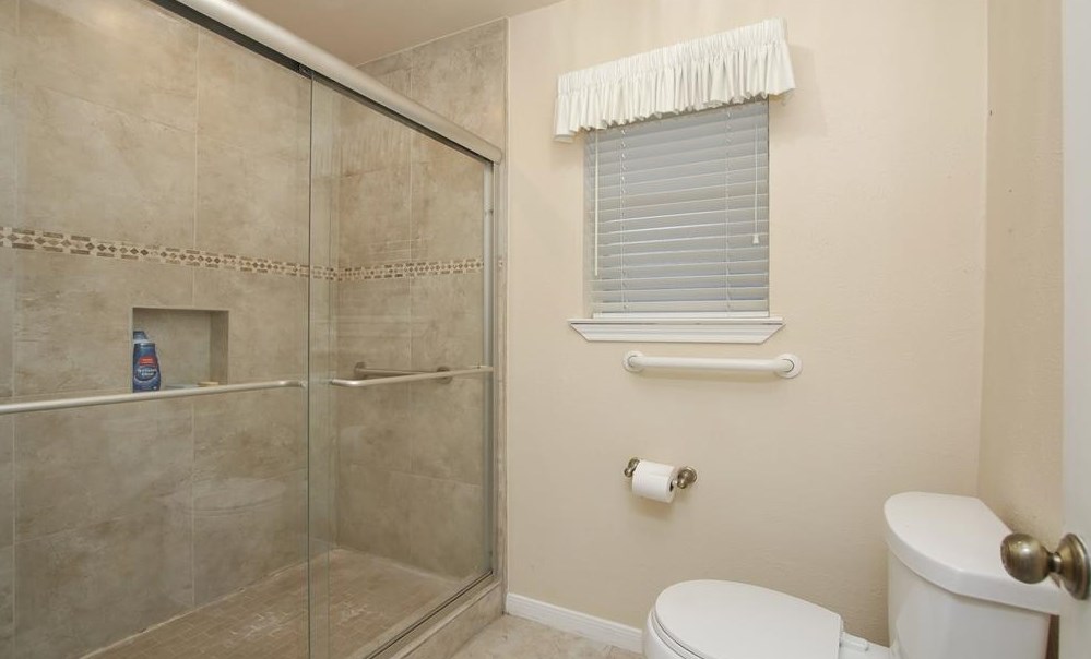 3918 Stillview Dr, Houston TX  77068-2918 exterior