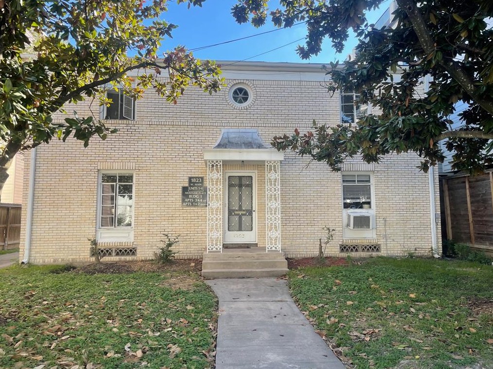 1823 W Main St #4, Houston, TX 77098
