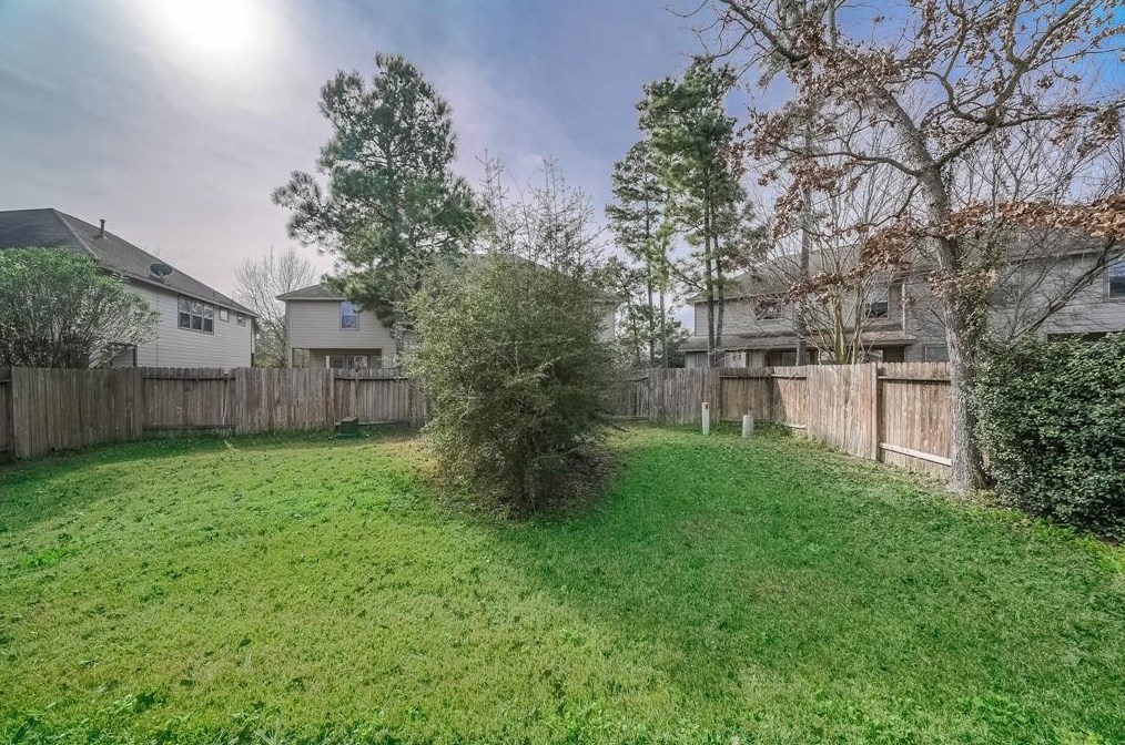 31 Aquiline Oaks Pl, Spring TX  77382-5417 exterior