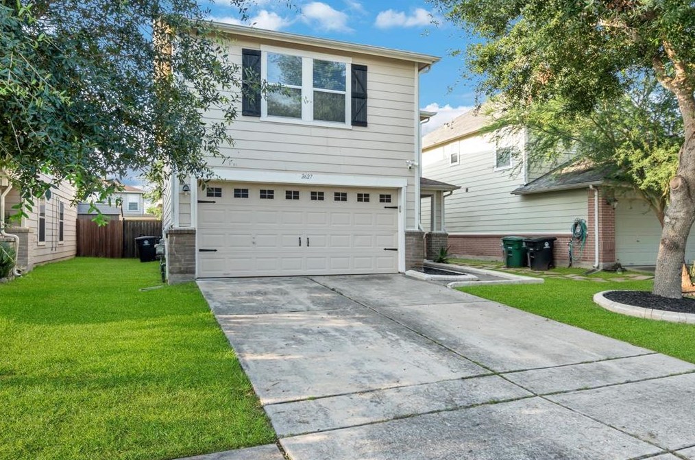 2627 Skyview Downs Dr, Houston, TX 77047-6823
