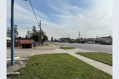 1806 N Frazier Street, Conroe, TX 77301 - Photo 8