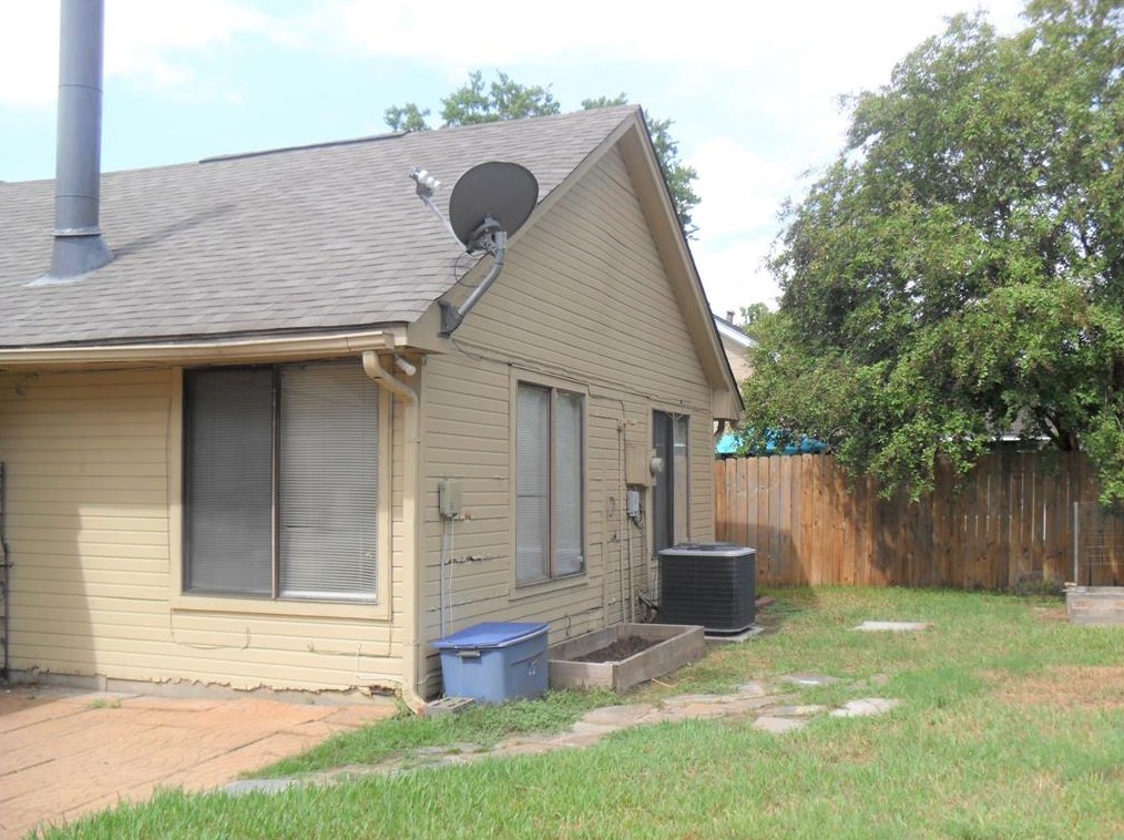 18730 Haughland Dr, Cypress TX 77433-1313 exterior