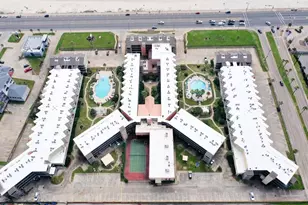 6300 Seawall Blvd, Galveston, TX 77551 - Photo 30