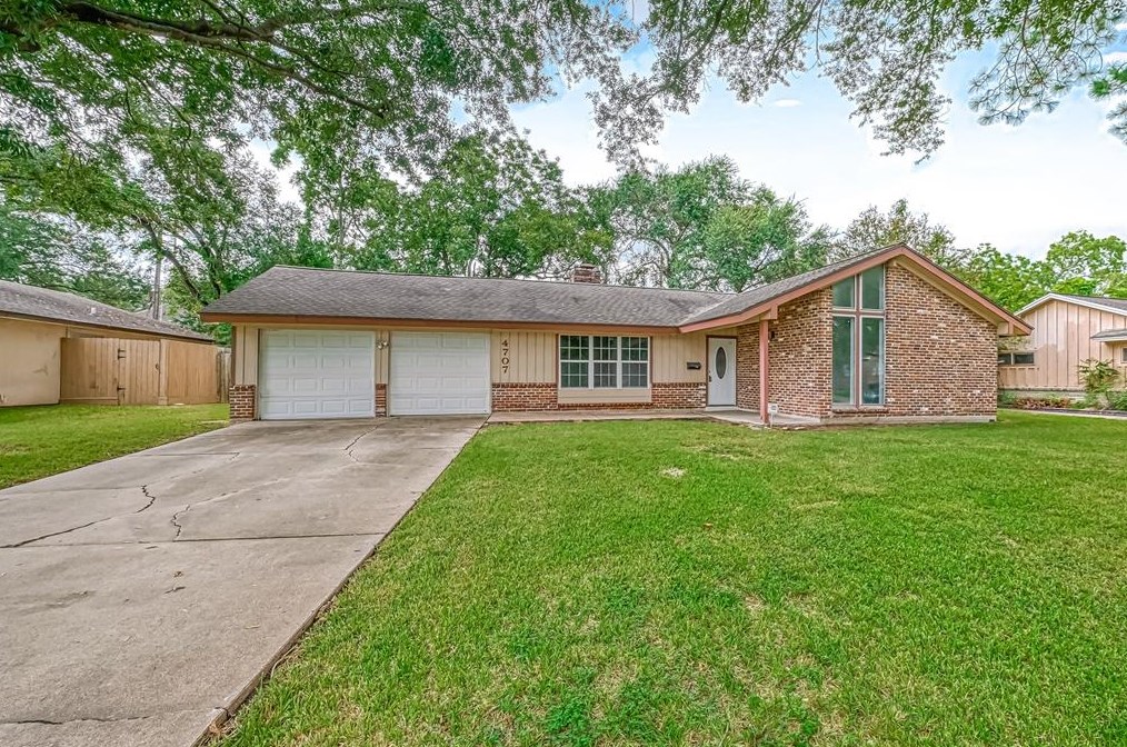 4707 Jason St, Houston TX  77096-1702 exterior