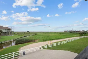 810 4th St, Port Bolivar, TX 77650 - Photo 4