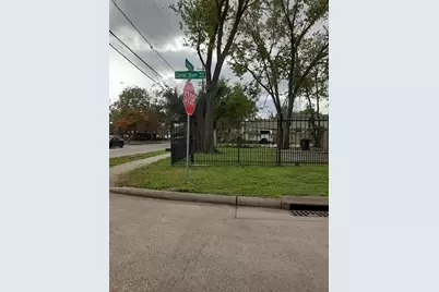 5213 Lyons Avenue, Houston, TX 77020 - Photo 8