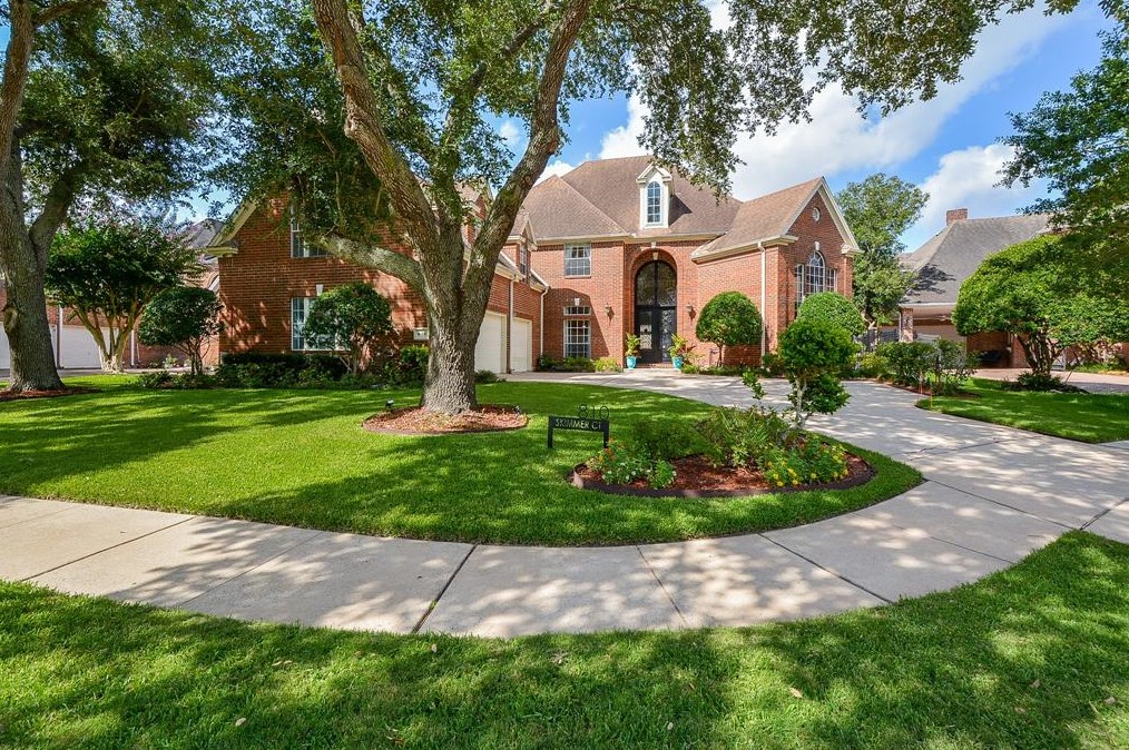 810 Skimmer Ct, Sugar Land, TX 77478-4711
