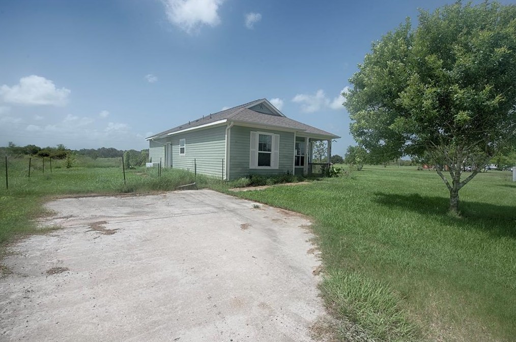 8914 Fm 646 Rd, Santa Fe, TX 77510-7533