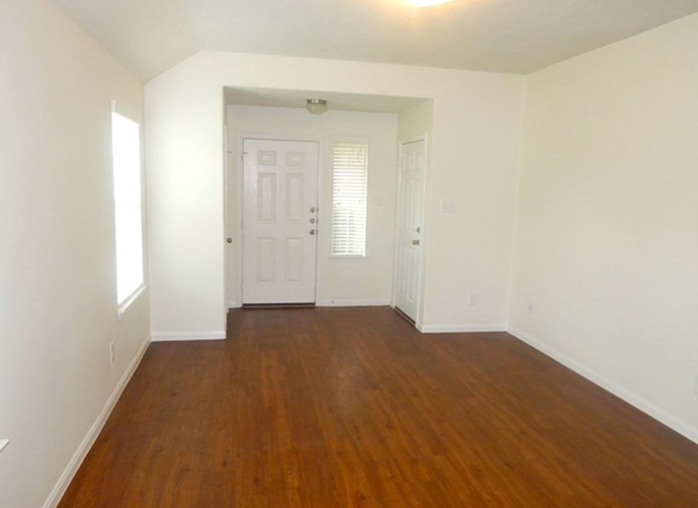 8731 Doskocil Dr, Houston, TX 77044