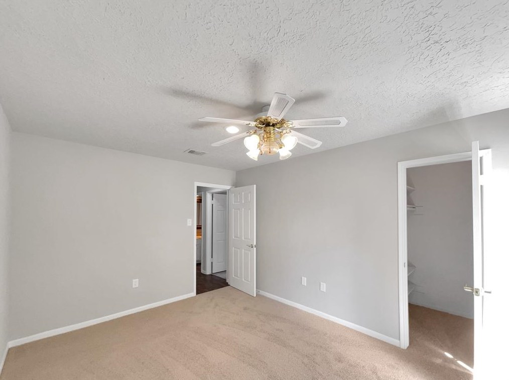 15911 Brookvilla Dr, Houston TX  77059-5910 exterior