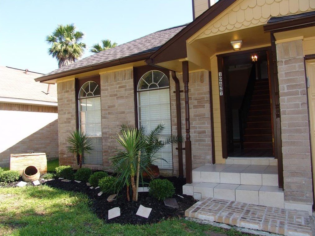 19427 Coppervine Ln, Houston TX  77084-4877 exterior
