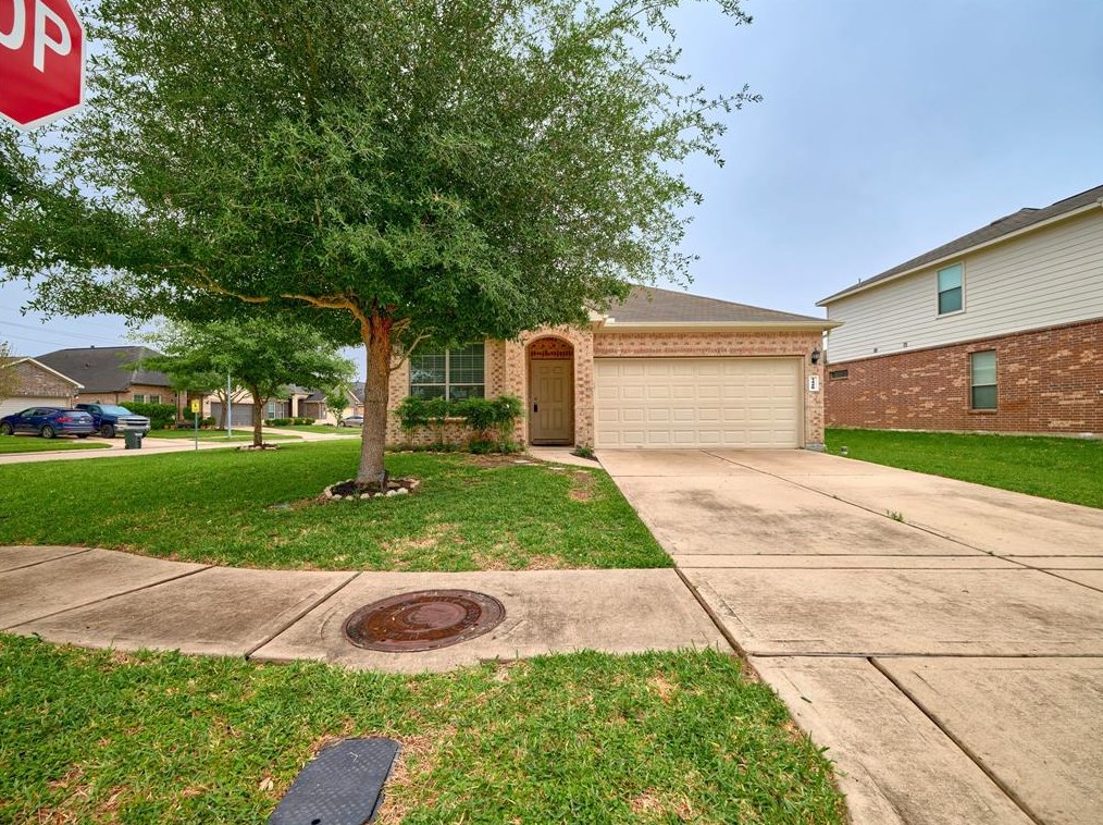 1426 S Maple Dr, Katy, TX 77493