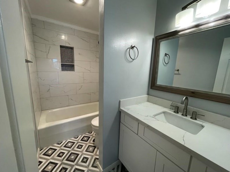 600 Wilcrest Dr, Houston TX  77079-3522 exterior