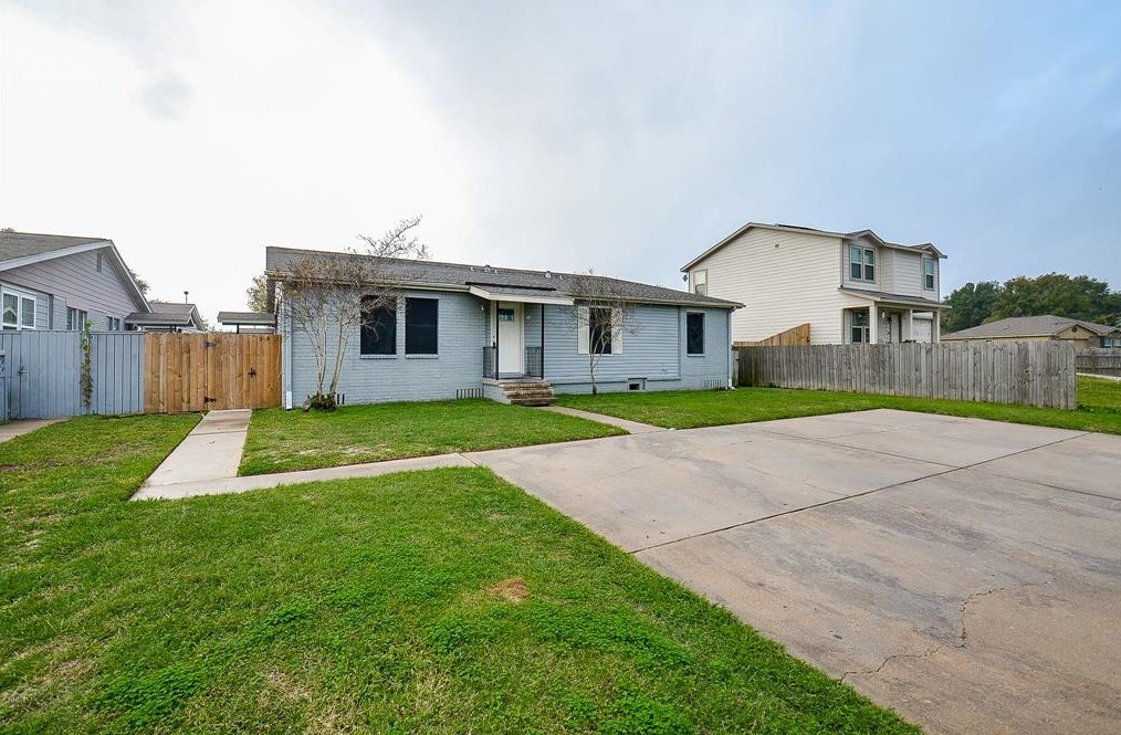 9 Becca Ct #a, Pattison, TX 77423