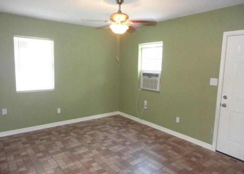 144 Campbell Ave, Pasadena, TX 77502