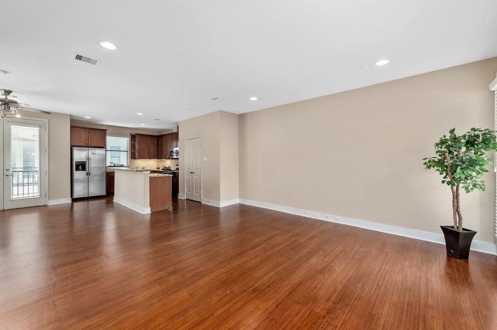 2313 Mcilhenny St, Houston TX  77004-1423 exterior