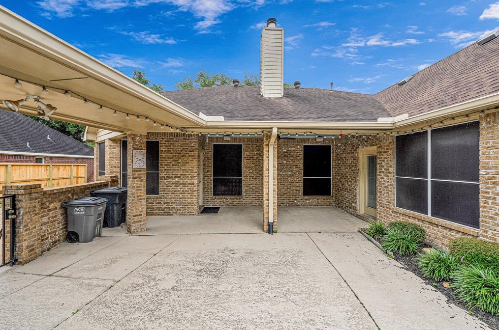 2510 Cooling Breeze Dr, Richmond TX 77406-6895 exterior