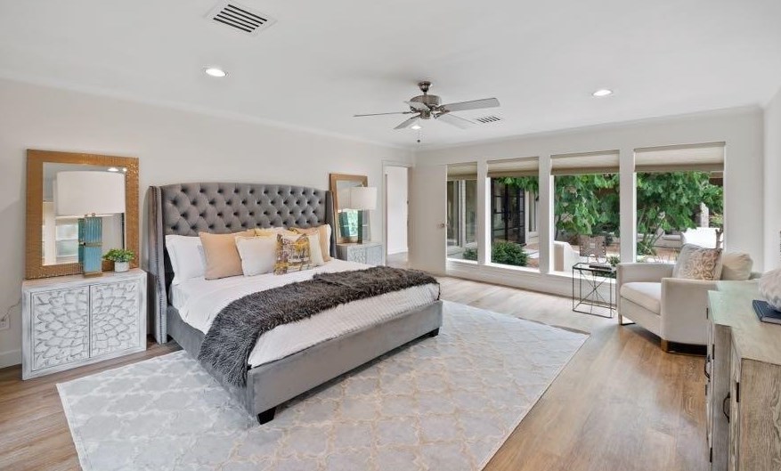 10107 Del Monte Dr, Houston TX  77057-3404 exterior
