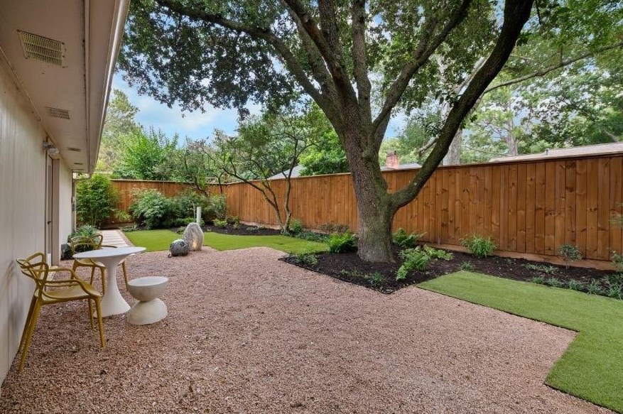10107 Del Monte Dr, Houston TX  77057-3404 exterior