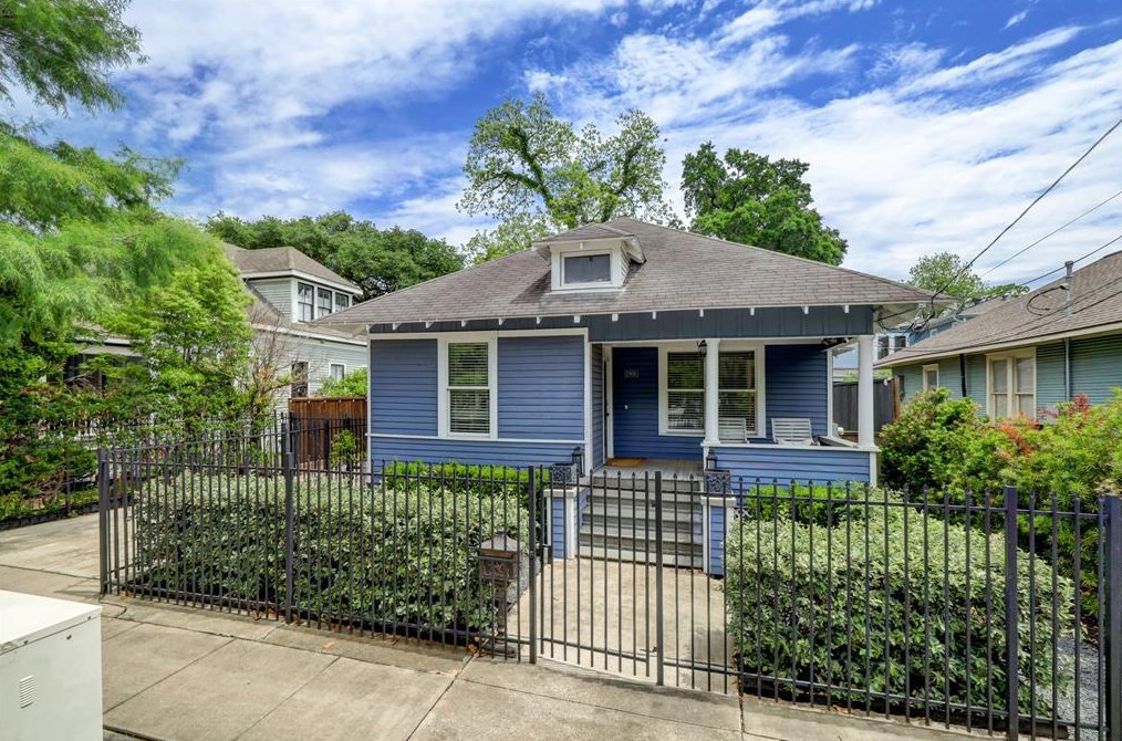2906 Houston Ave, Houston, TX 77009