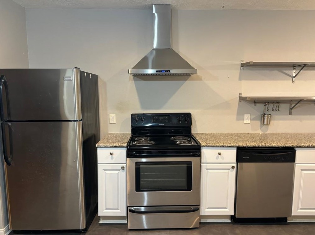 3308 Blodgett St, Houston, TX 77004-6305