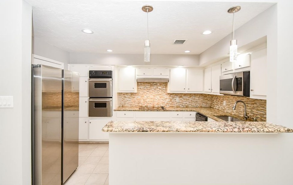 7530 Quail Meadow Dr, Houston TX  77071-2314 exterior