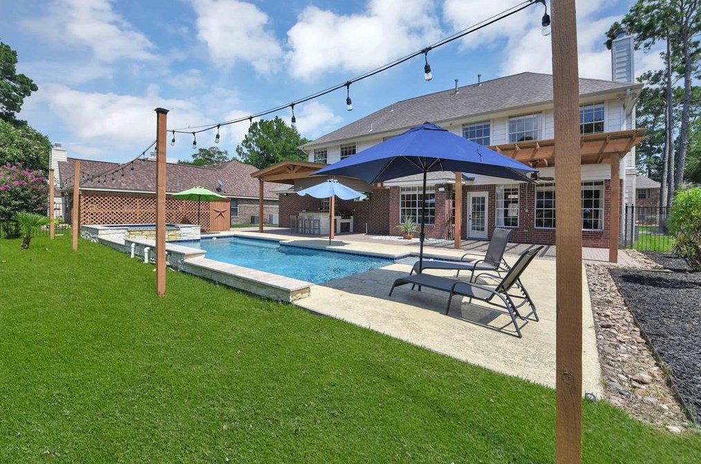 8419 Malardcrest Dr, Humble TX 77346-8109 exterior