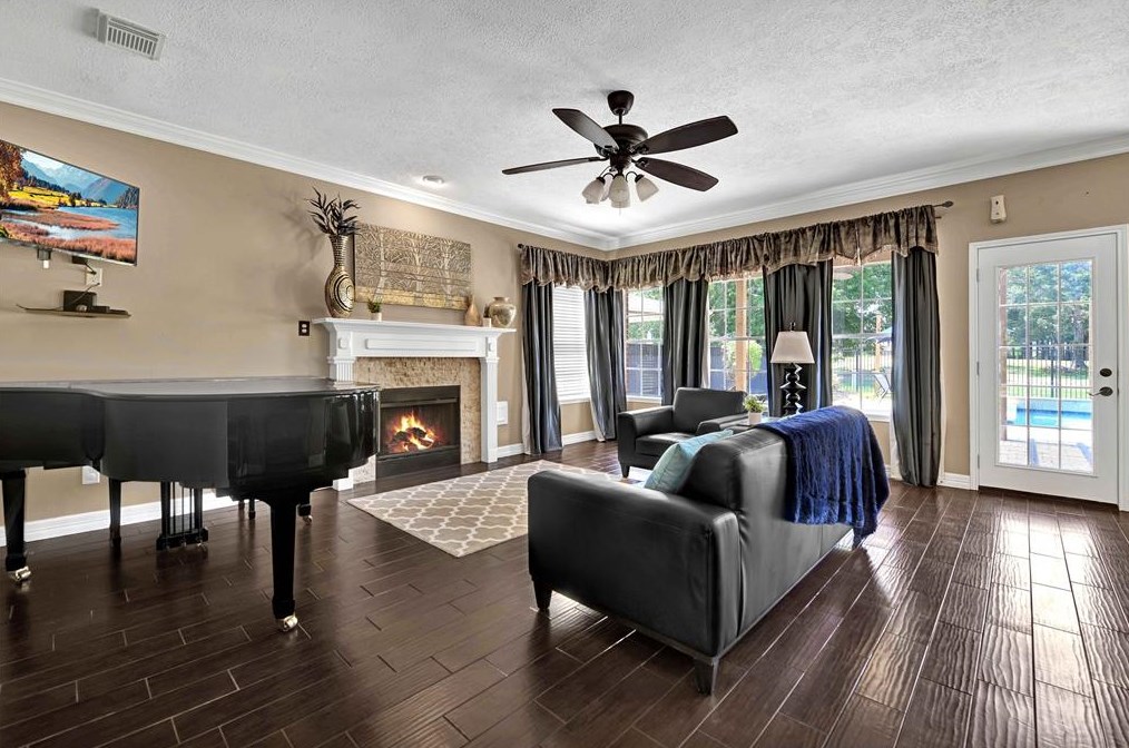 8419 Malardcrest Dr, Humble TX 77346-8109 exterior