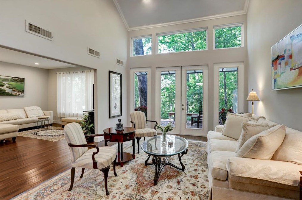 9119 Briar Forest Dr, Houston TX  77024-7213 exterior