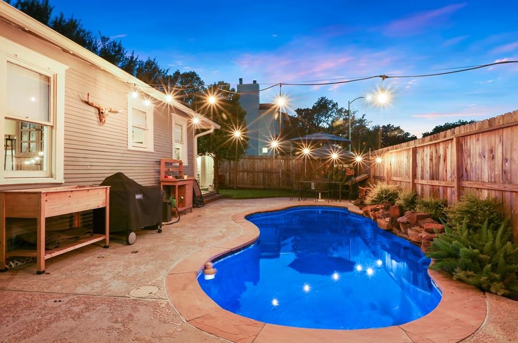 2517 Cortlandt St, Houston, TX 77008-2339