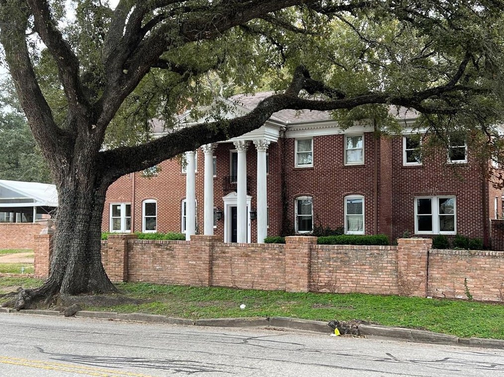 907 Morton St, Richmond TX 77469-3076 exterior