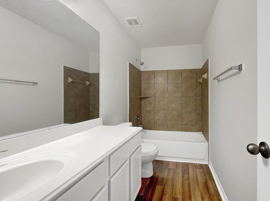 12019 Green Butte Ct, Houston, TX 77044