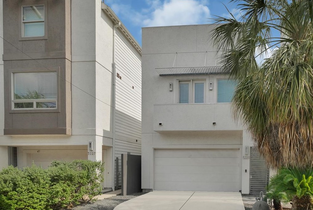 5229 Nett St, Houston, TX 77007-3241