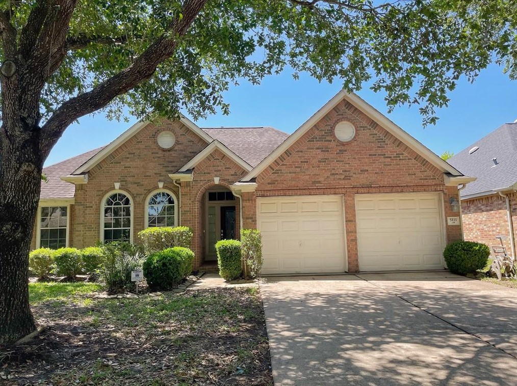 5111 Cedar Spring Dr, Missouri City, TX 77459-4175