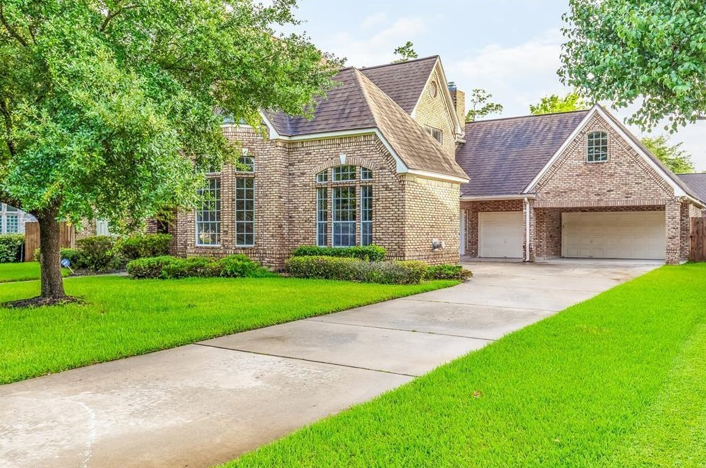 16207 Wimbledon Forest Dr, Spring, TX 77379-7686