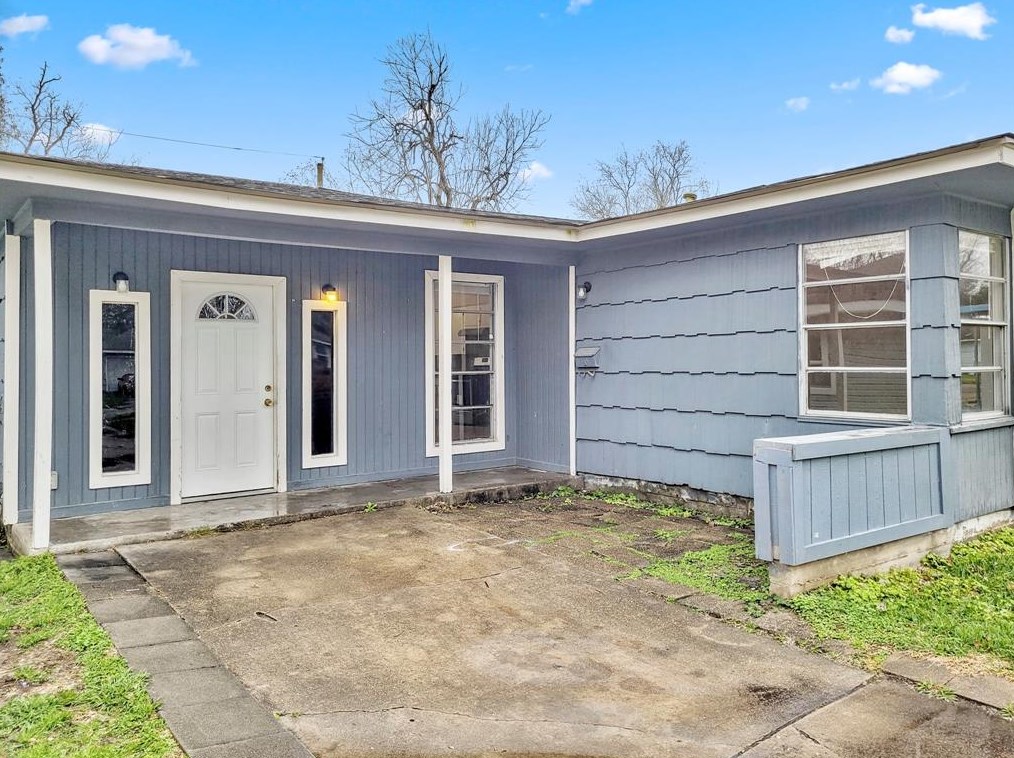 10821 Aldis St, Houston, TX 77075