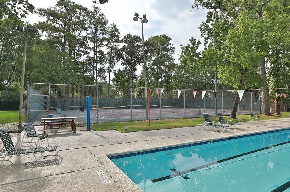 14035 Cleobrook, Houston TX  77070-3714 exterior