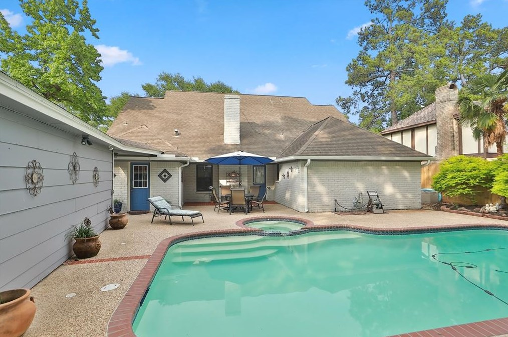 14035 Cleobrook, Houston TX  77070-3714 exterior