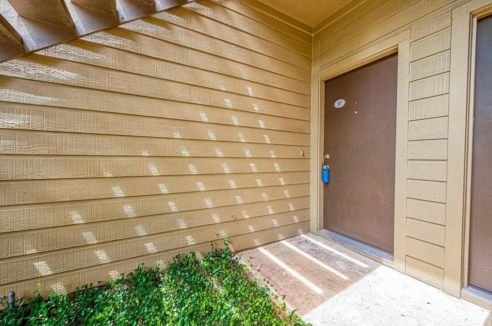 10049 Westpark Dr Apt 97, Houston, TX 77042