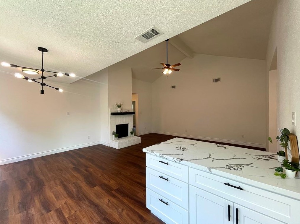 10718 Parkland Woods Dr, Sugar Land TX  77498-1733 exterior