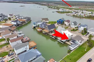 301 Commander Dr, Tiki Island, TX 77554 - Photo 34