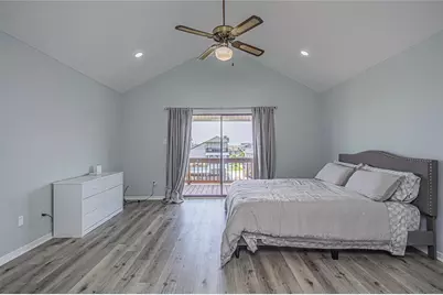 301 Commander Drive, Tiki Island, TX 77554 - Photo 24